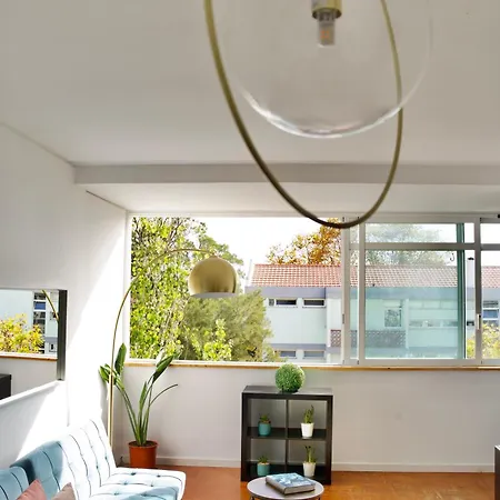 Parede, Sun * Parede