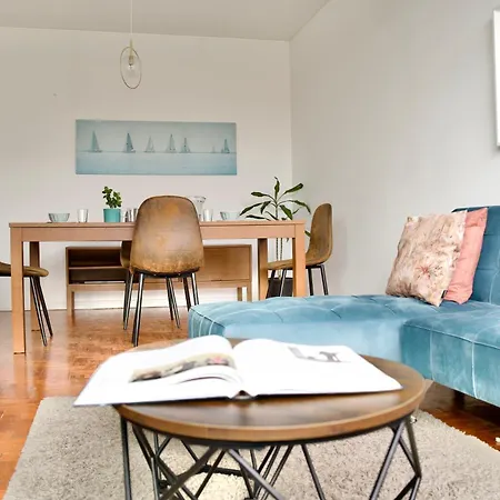 Apartment Parede, Sun