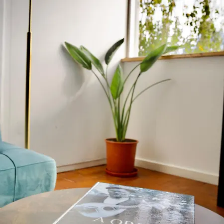 Parede, Sun Apartment *
