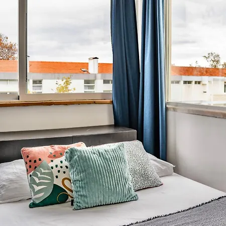 Parede, Sun * Parede