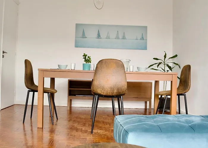 Апартаменты Parede, Sun Пареде